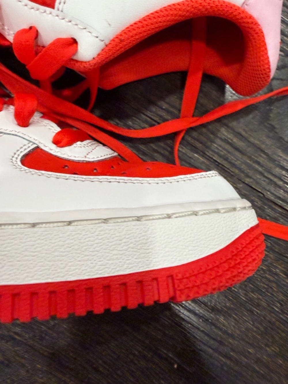Nike Air Force 1 Low Valentine's Day GS 6.5Y used - Picture 4 of 13